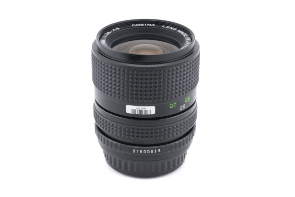 Cosina 35-70mm f3.5-4.5 MC Cosinon-Z For Cheap